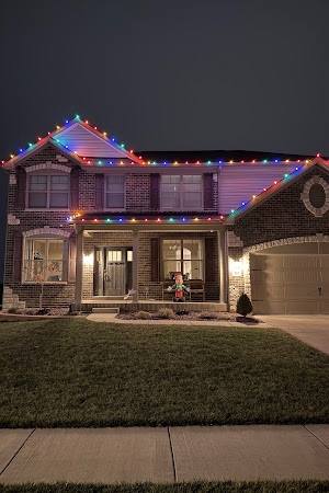 Christmas lighting photo 2 shared by Amber Alesi on Google